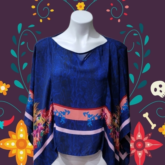 BCBGMAXAZRIA Kei Scarf Print Poncho top Slip on blouse Women Sz XS/S - Picture 7 of 12